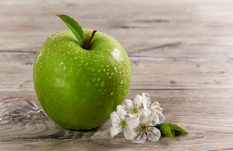 Apple Green | A Fresh & Fruity Scent |  Scented Travel Size Candle