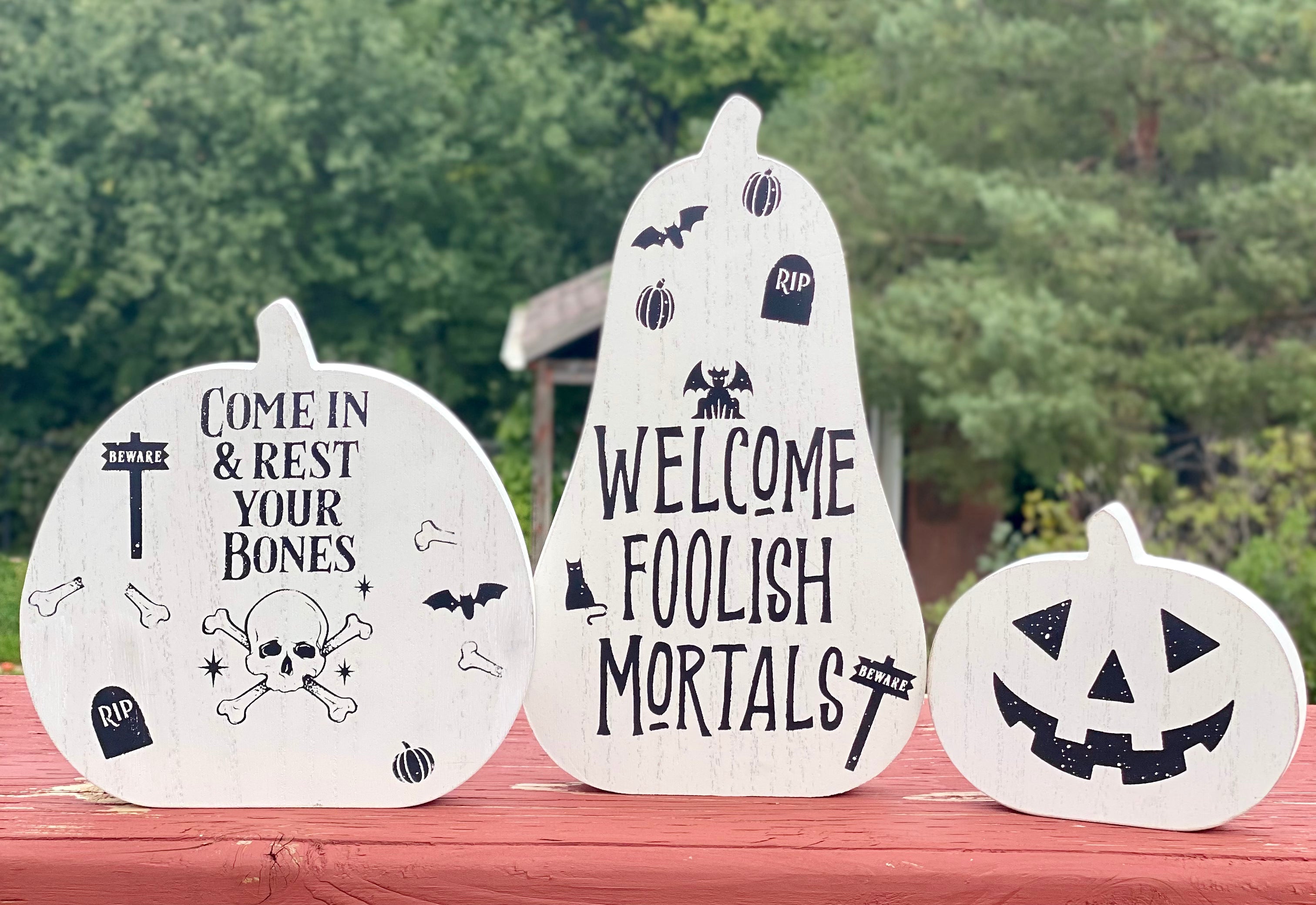 Wooden Pumpkins Cutout Decor